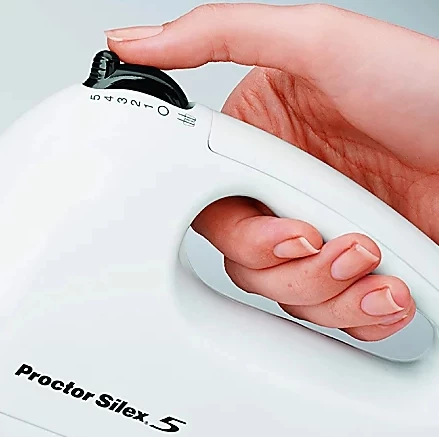 Proctor Silex 5-Speed Easy Mix Hand Mixer 4 Proctor Silex 5-Speed Easy Mix Hand Mixer - Image 2